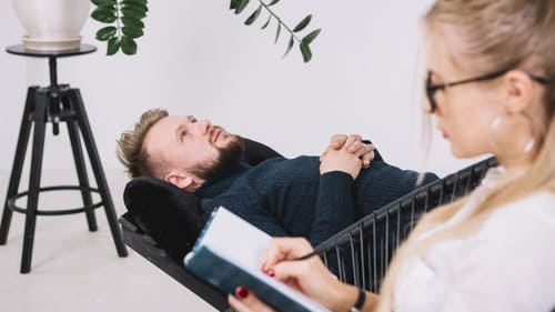 O impacto da psicologia positiva no quotidiano